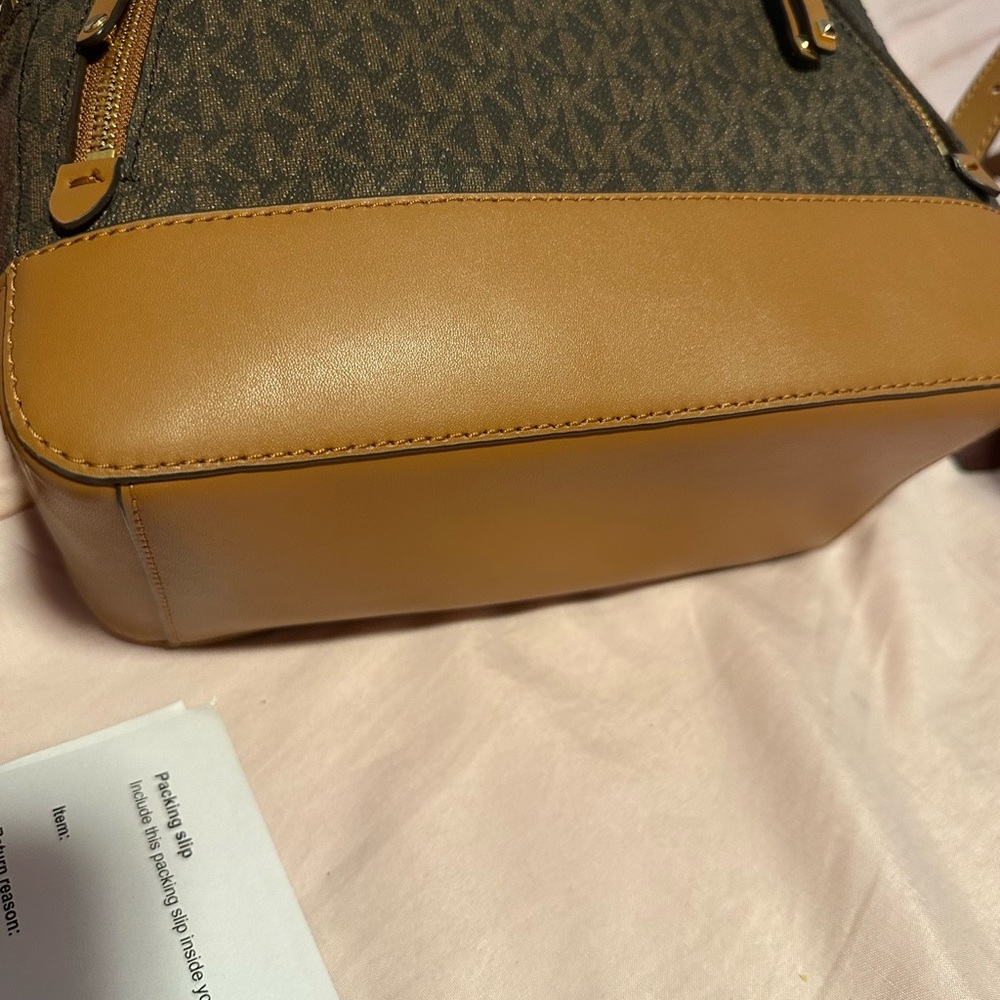 NEW Michael Kors Rhea Backpack - Zip top signature Brown Retail $358 - Picture 4 of 6